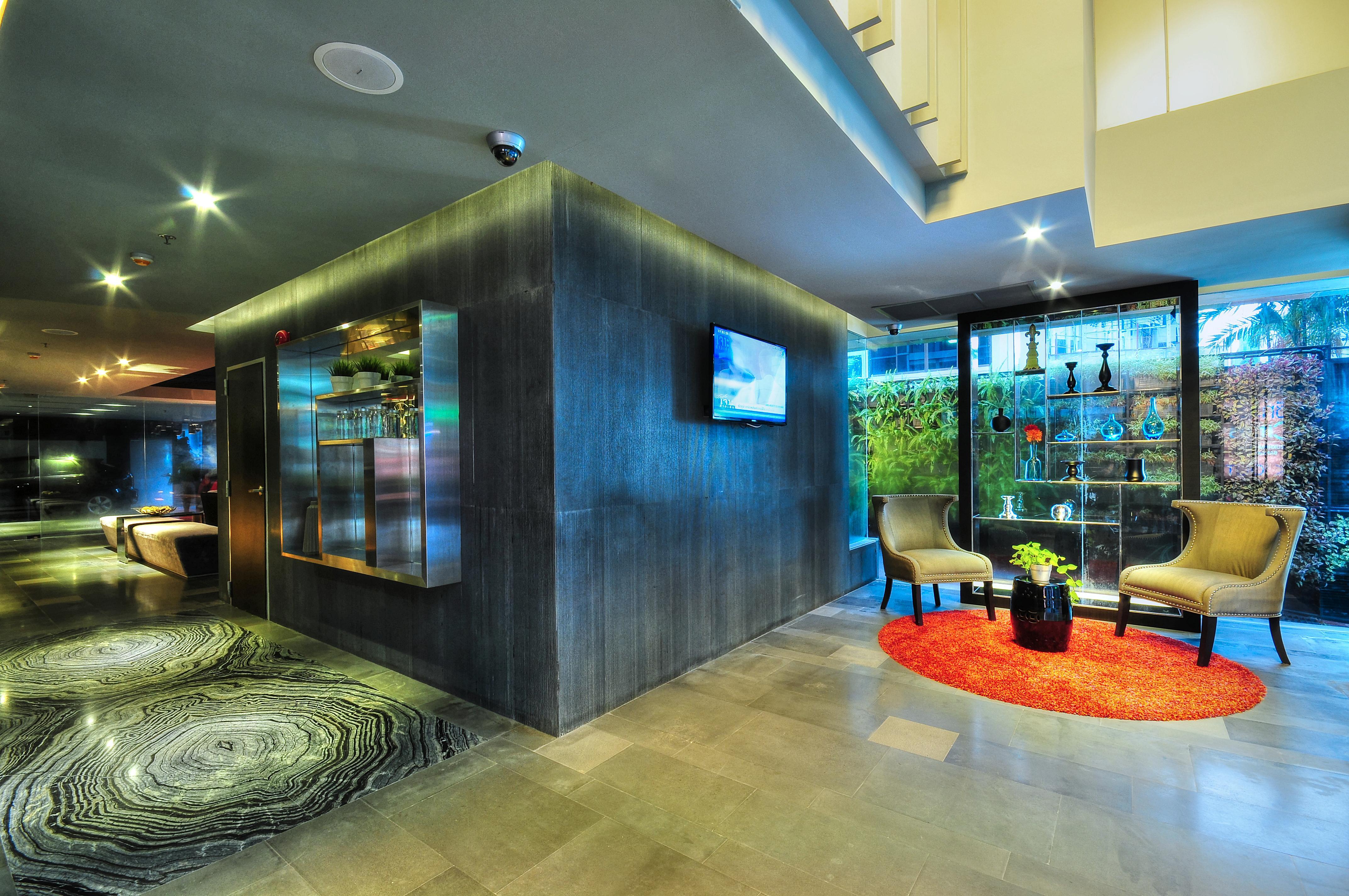 Готель Citrus Sukhumvit 13 Nana Bangkok By Compass Hospitality - Newly Renovated Екстер'єр фото