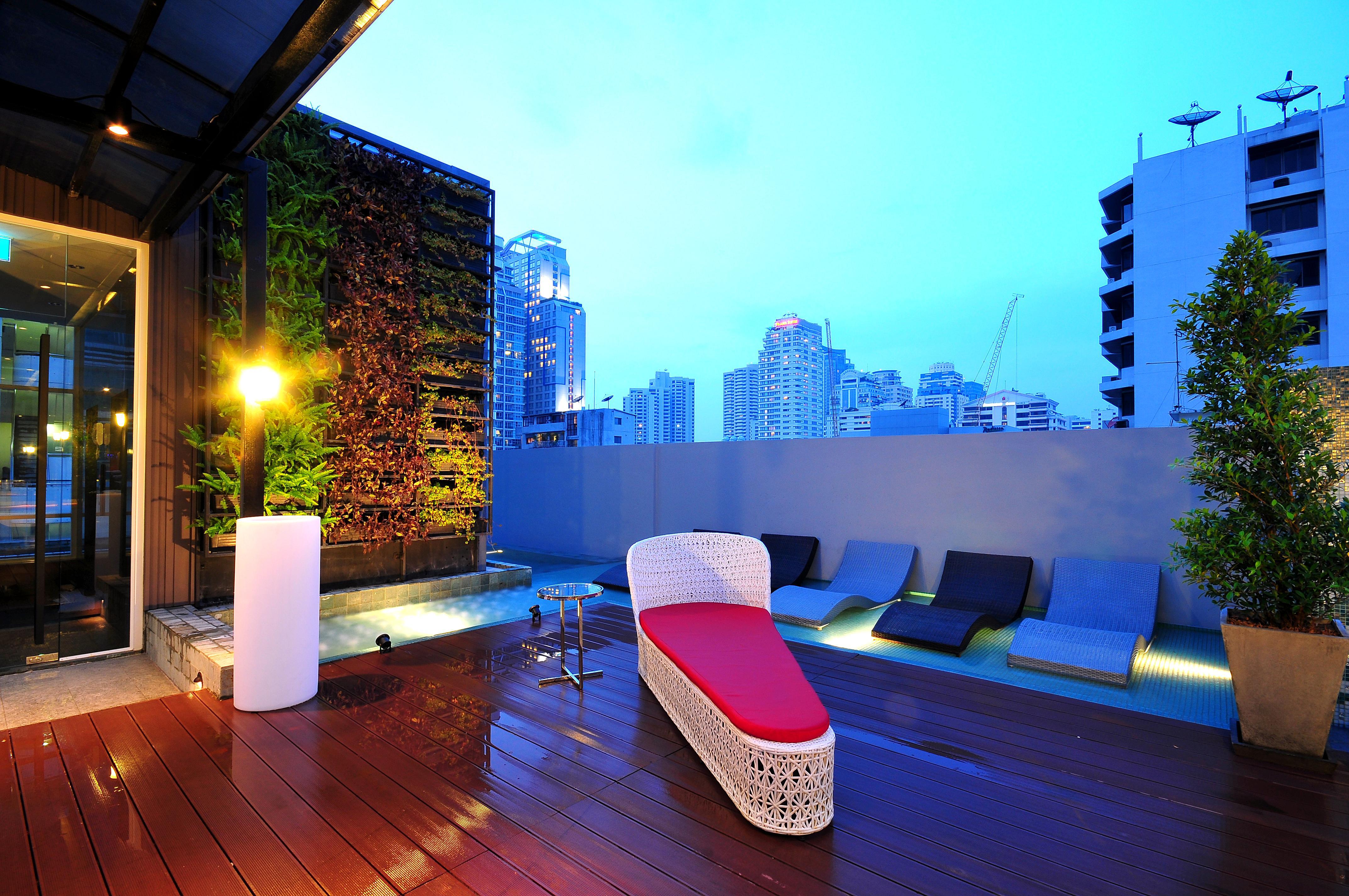 Готель Citrus Sukhumvit 13 Nana Bangkok By Compass Hospitality - Newly Renovated Екстер'єр фото