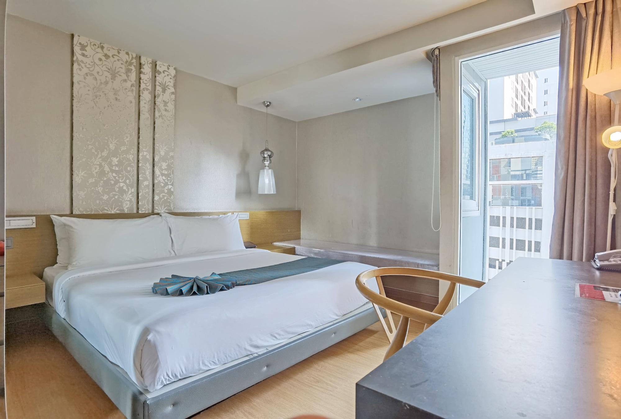 Готель Citrus Sukhumvit 13 Nana Bangkok By Compass Hospitality - Newly Renovated Екстер'єр фото