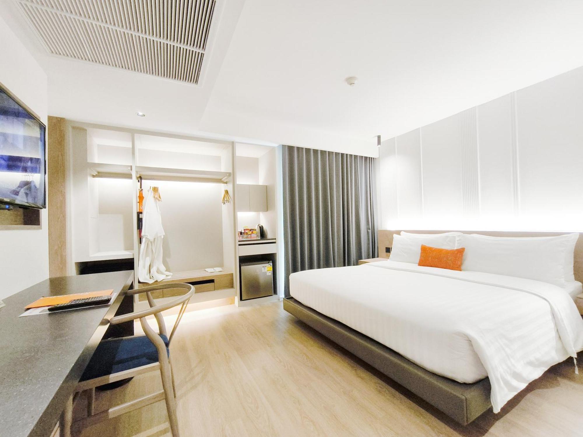 Готель Citrus Sukhumvit 13 Nana Bangkok By Compass Hospitality - Newly Renovated Екстер'єр фото